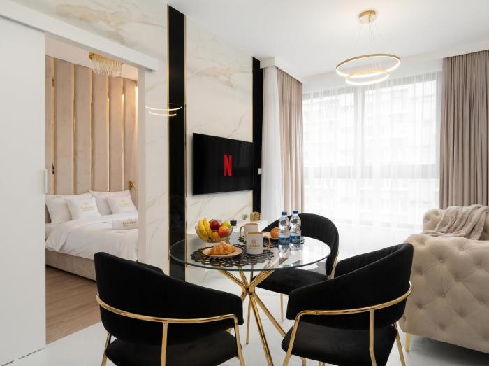 Urban Chic - Grzybowska 37 - Luxury Warsaw Stays