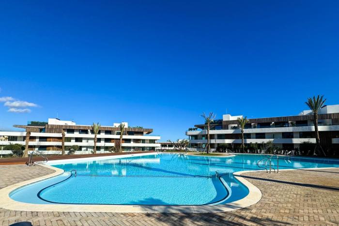 Luxury 3-Bedroom Apartment in Village Verde