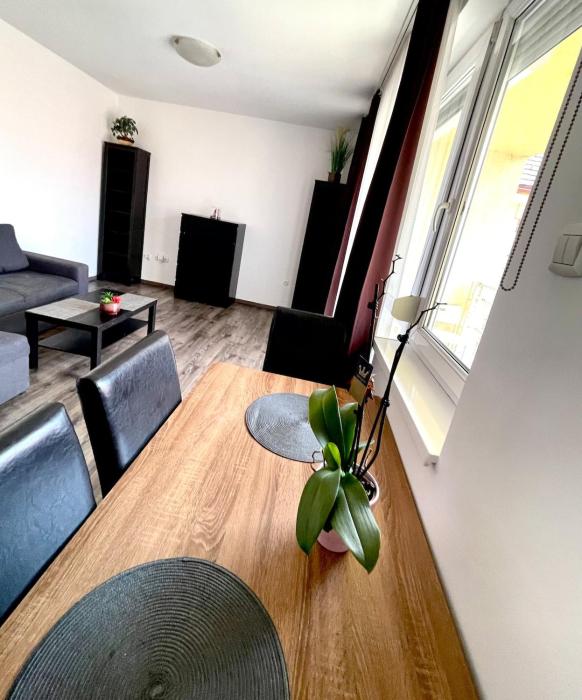 Downtown Apartment with terrace at Gozsdu with Garage