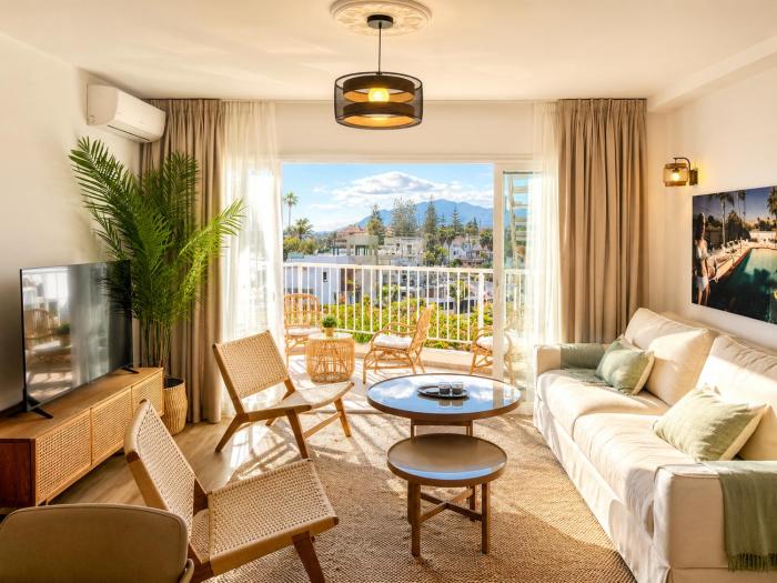 Ocean Living Puerto Banus -Beachside Terrace EaW Homes