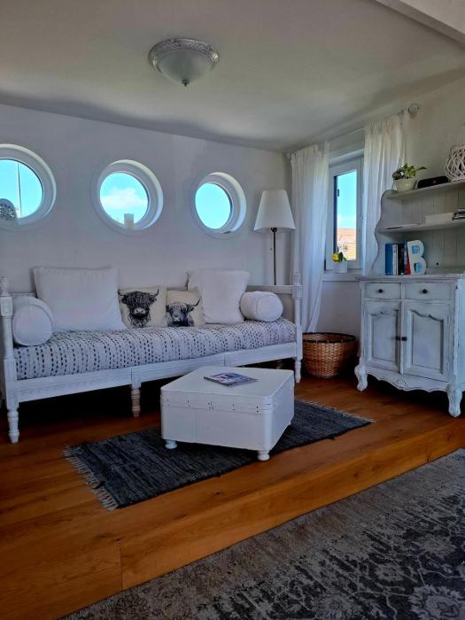 TinyHouse Rosalie schlafen unter den Sternen