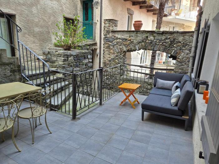 Inviting apt in the heart of the old town