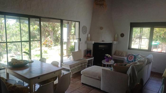 Beautiful Villa With Amazing Views and Garden