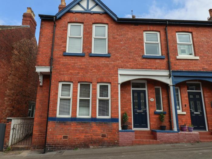 35 Moorland Road