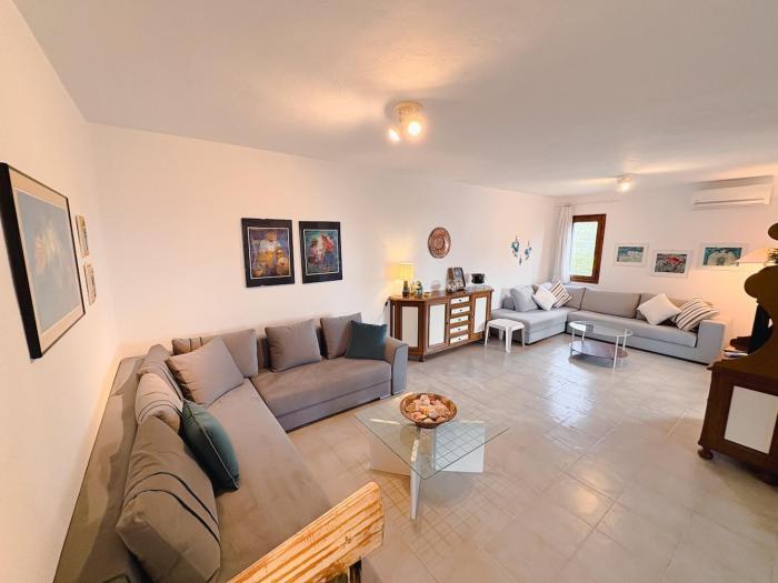 Sea Breeze House 50m from Beach - 2Floors- 6guests