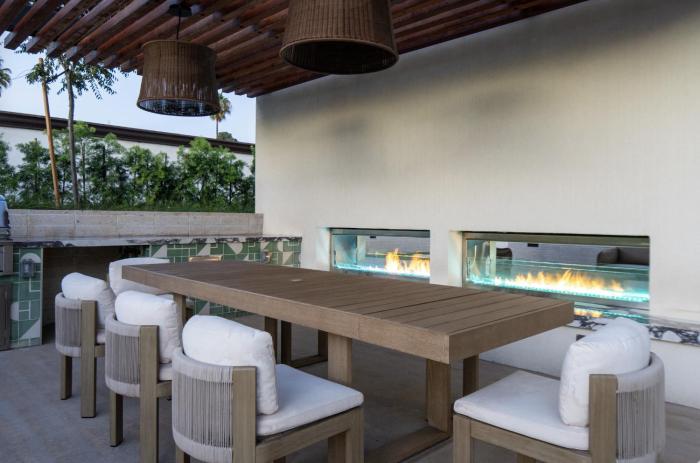 Marina Chic Apartment! With Views