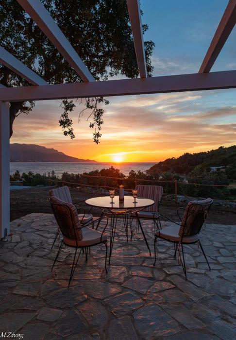 Ninas Sunset