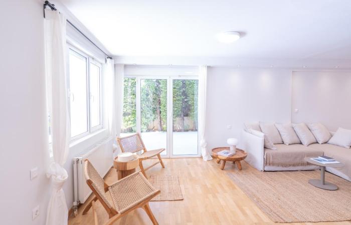 Athenians Riviera Boho Maisonette In Glyfada