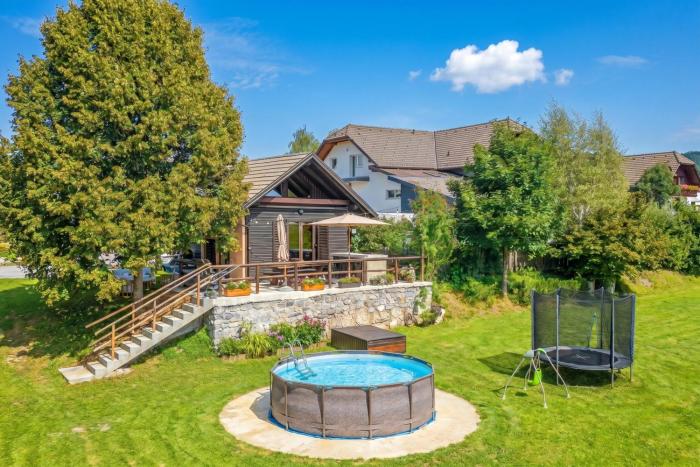 Family Friendly Kraševec Lodge - Happy Rentals
