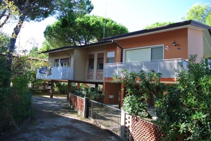 Peaceful flat just 350m from the beach