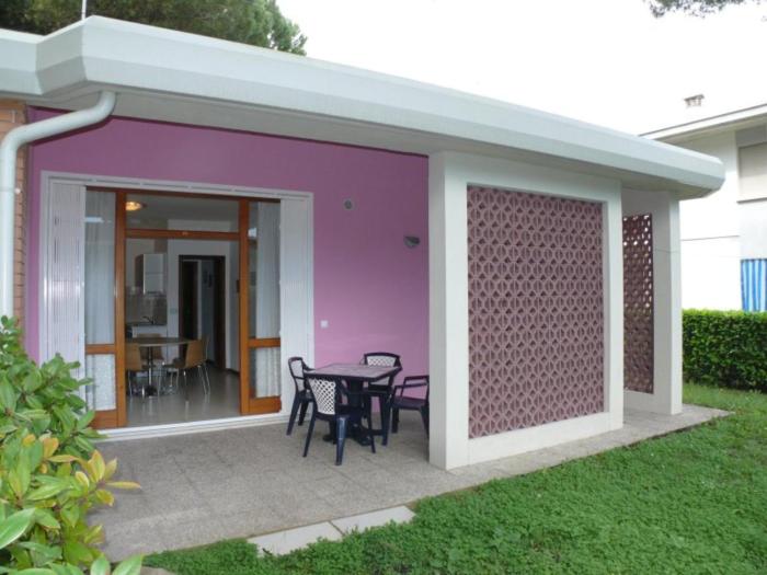 Holiday home with parking and garden in Bibione