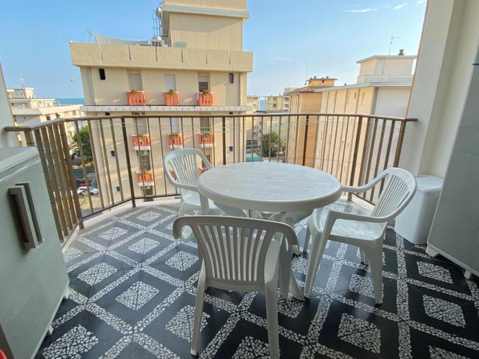 Coastal getaway with parking in Bibione
