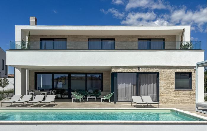 Gorgeous Home In Sveti Lovrec
