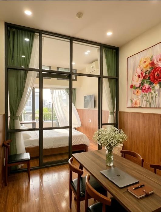 Balcony Studio - The Sun Avenue - 10 mins to Ben Thanh market