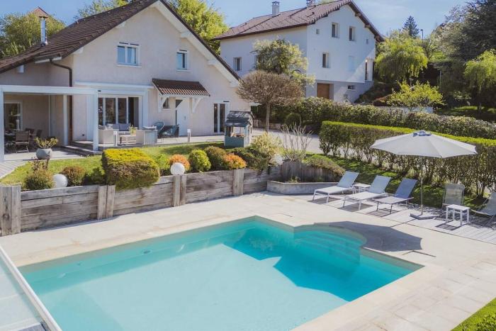 Villa ALPÉA avec piscine chauffée - spa - prpche dAnnecy