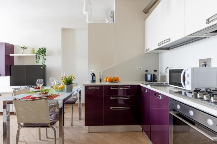 GuestHost - Bright Studio near Pisa Train Station