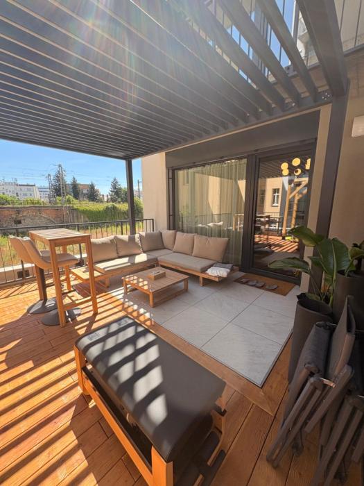 Stylový městský apartmán se soukromou terasou