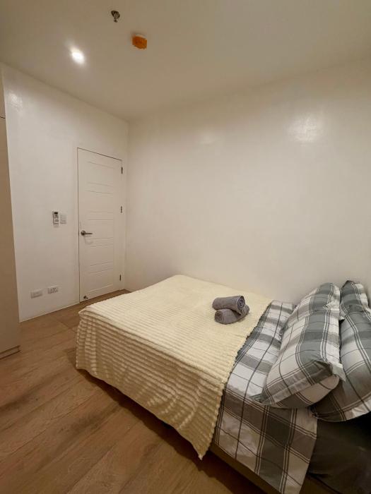 Halal-friendly 2 bedroom condominium