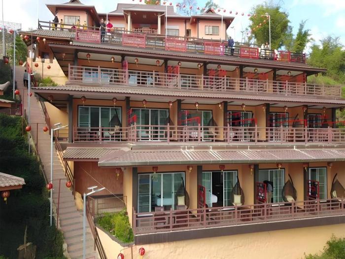 Chasa Rakthai Resort