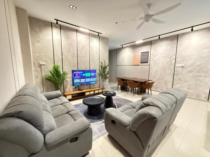 FunkyVila1 18PAX 4BR Near188Tower, Artstreet, HTAA