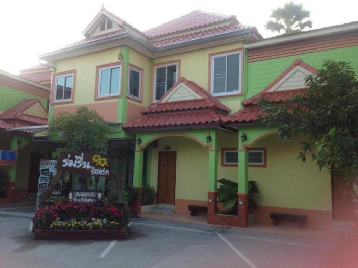 Romruen Resort