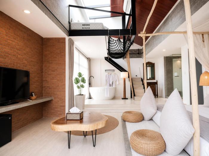 YOLO Bangkok Boutique Hotel