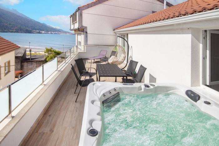 AG Piso Terraciña Ezaro 2, playa a 50m y jacuzzi
