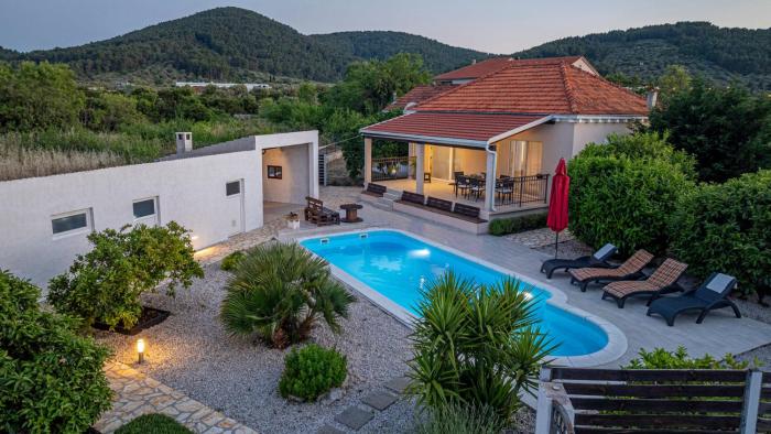 MAB Sweet Home By Villas Guide