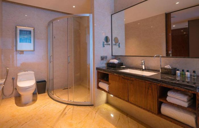 Forest City Marina Hotel