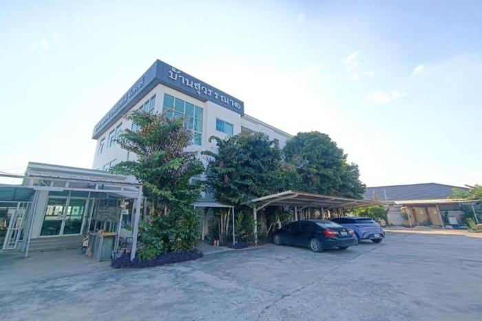 Baansuwanna Hotel