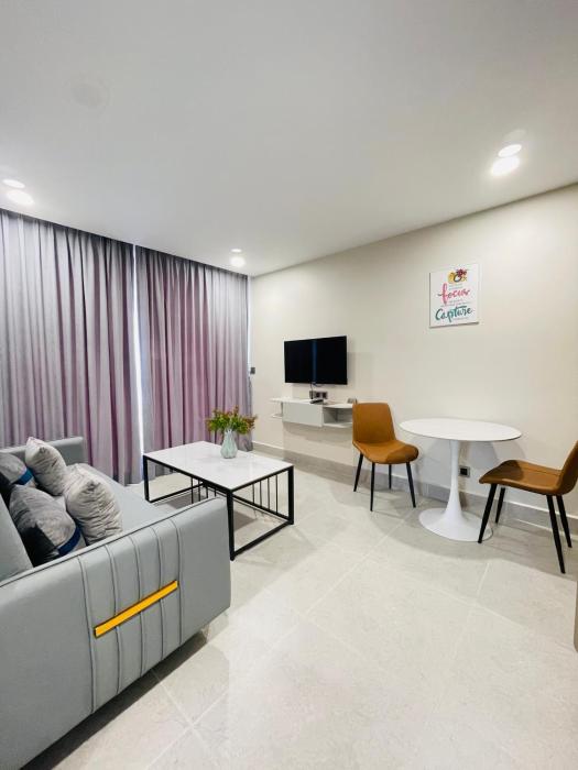 Walk Street Apartment Near Royal Palace