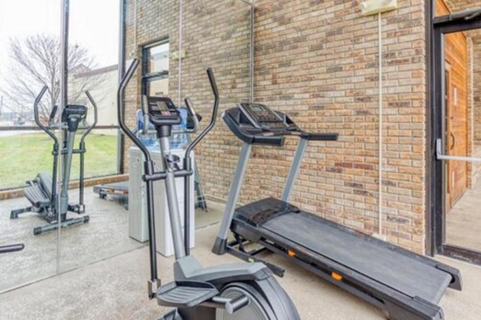 OYO Townhouse Owensboro West