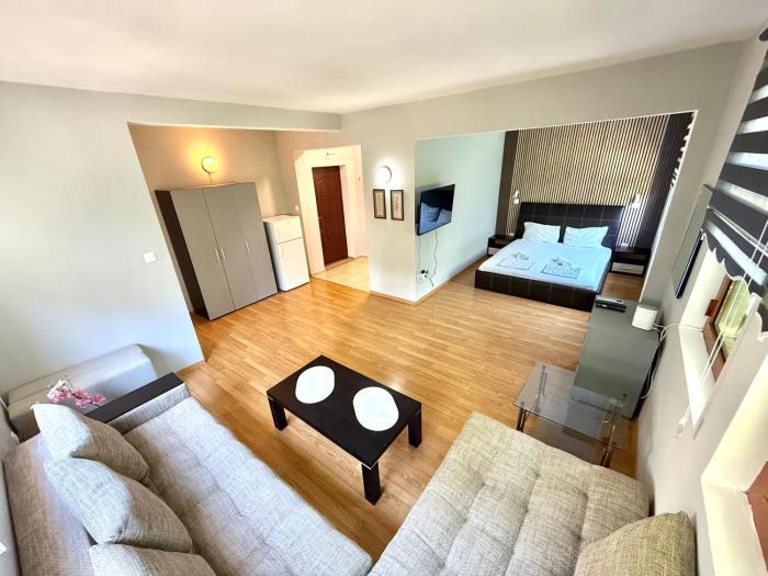 Blue Horizon Apartments