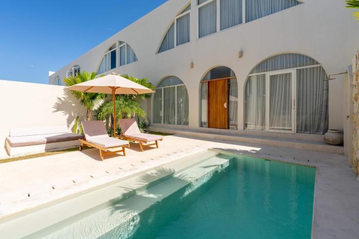 3BR Pool Villa Bingin w Ocean View Rooftop - Mare