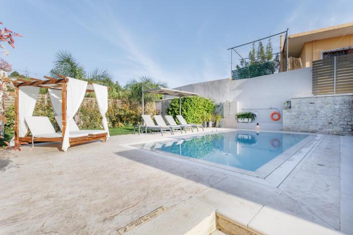 River Serenity Villa Vryses