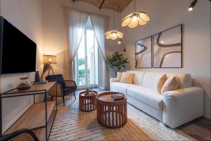 Merulana Luxury Home