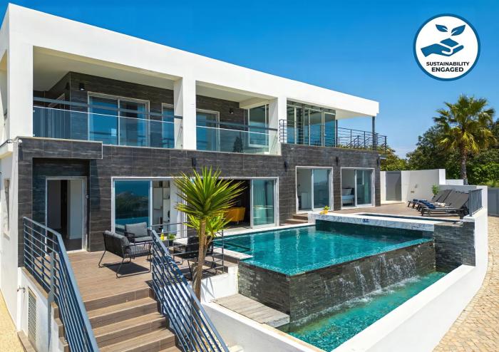 Villa Tahiti - com Vista Mar, Piscina Infinita e Jacuzzi em Albufeira