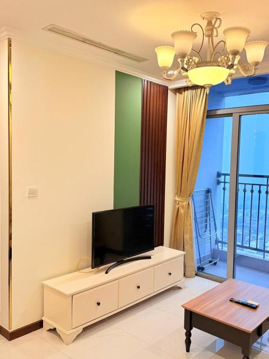 High Floor 1BR Landmark Plus Amazing View