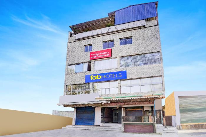 FabHotel Triotel Inn