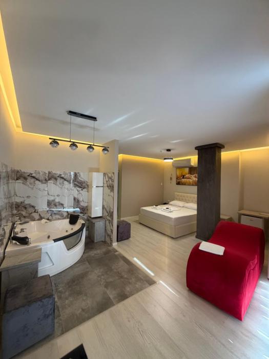 London Restaurant Hotel