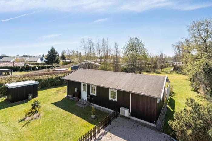 Charming Renovated Holiday Home In Marielyst