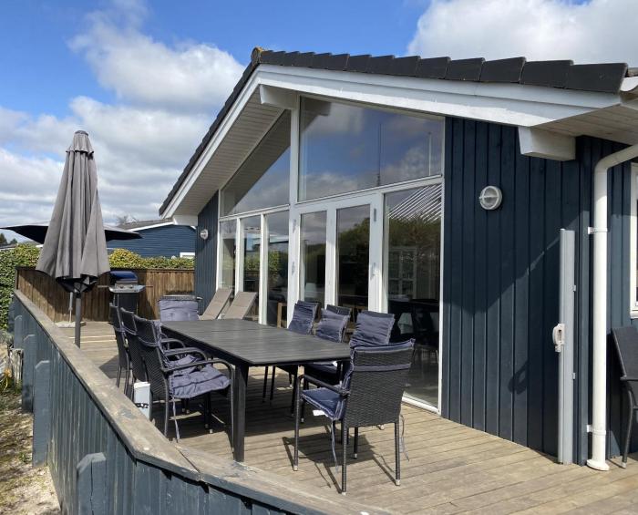 Lovely Family Holiday Home 130 Meters The Beach