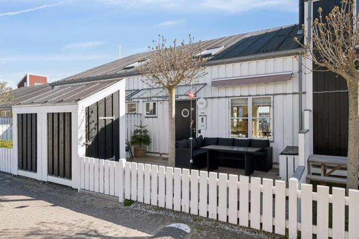 Holiday Apartment In Øer Maritime Ferieby
