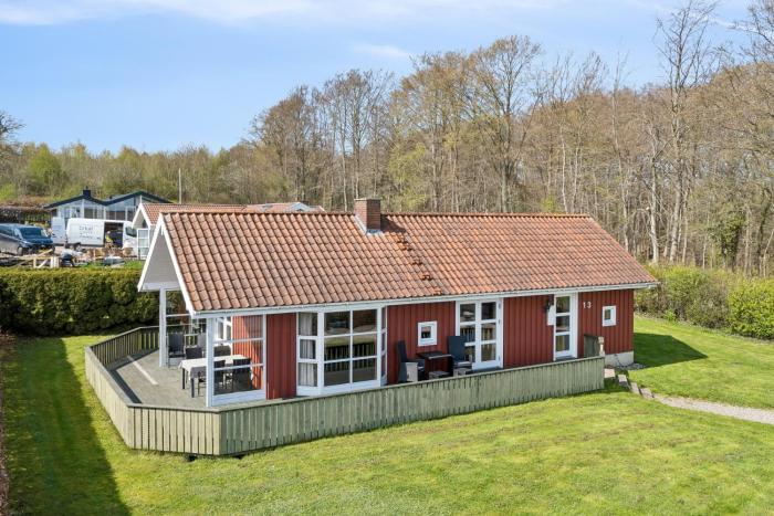 Cozy Holiday Home Near Forest And Beach