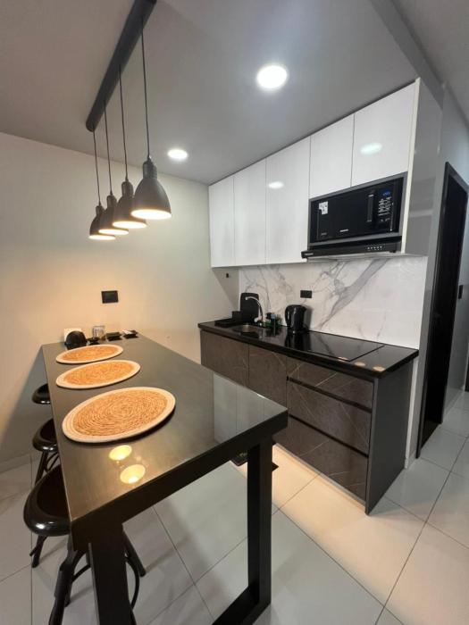 Beautiful luxury equipped apartment in Equipetrol