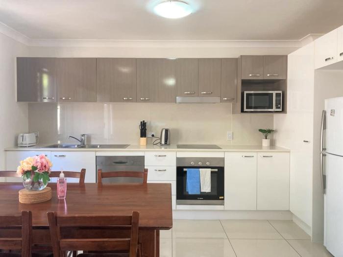 3 bedroom townhouse in Kingston