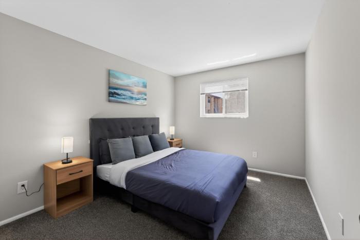 Beautiful 2 bedroom in The Chateau