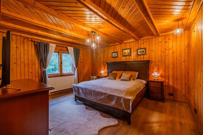 Cuibul de Munte, Cabană în Breaza