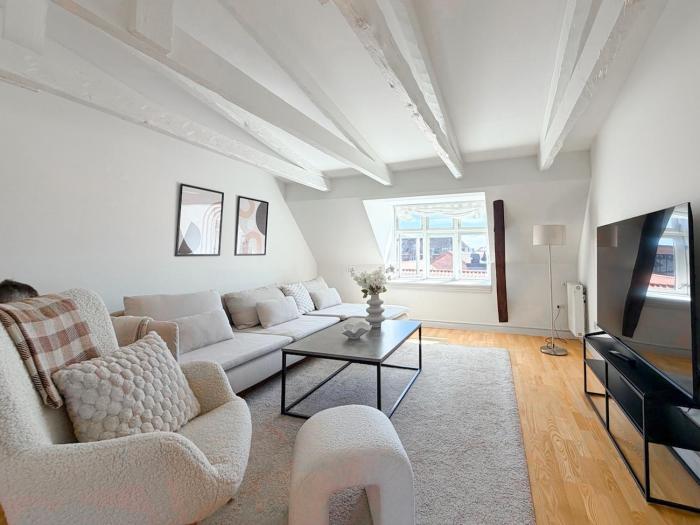 Spacious and bright 4-room apartment in downtown Aalborg