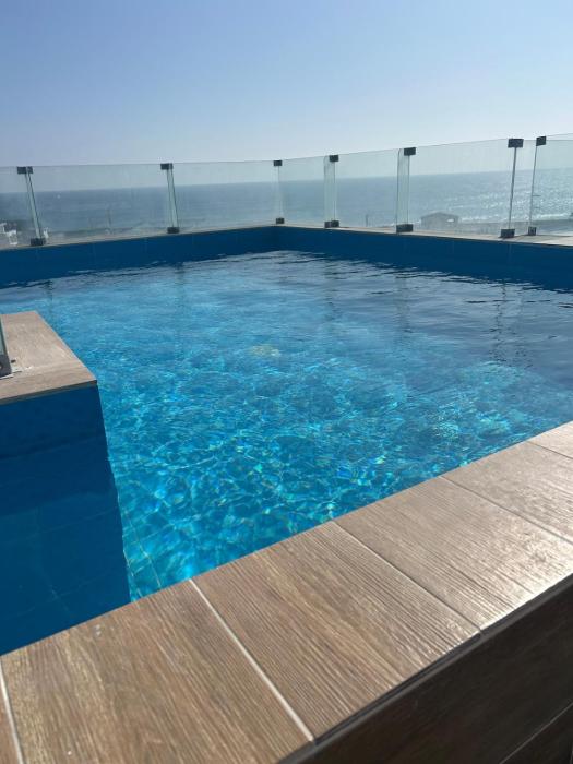 Relax & enjoy with family and friends near the sea